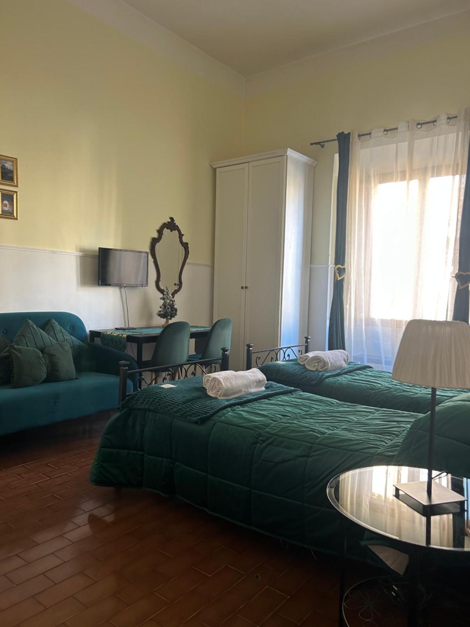רומא Glam Sm Maggiore Guest House מראה חיצוני תמונה