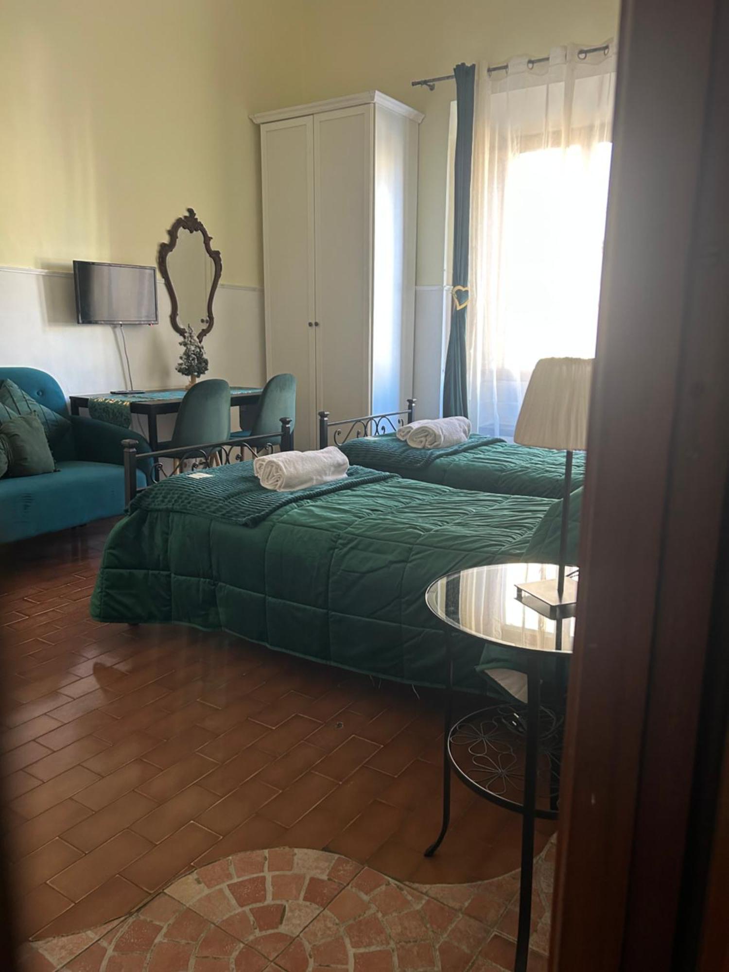 רומא Glam Sm Maggiore Guest House מראה חיצוני תמונה